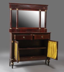 MANIFATTURA NAPOLETANA DEL XIX SECOLO : Vetrinetta Impero a due ante in vetro, decorata con bronzi dorati, con alzata a specchio e con quattro colonnine laterali in bronzo dorato  - Asta Asta 367 | ARTE ANTICA E DEL XIX SECOLO Virtuale - Associazione Nazionale - Case d'Asta italiane