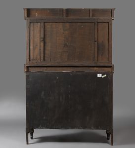 MANIFATTURA NAPOLETANA DEL XIX SECOLO : Vetrinetta Impero a due ante in vetro, decorata con bronzi dorati, con alzata a specchio e con quattro colonnine laterali in bronzo dorato  - Asta Asta 367 | ARTE ANTICA E DEL XIX SECOLO Virtuale - Associazione Nazionale - Case d'Asta italiane