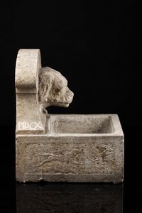 MANIFATTURA DEL XX SECOLO : Fontana in pietra con volto di cane  - Asta Asta 367 | ARTE ANTICA E DEL XIX SECOLO Virtuale - Associazione Nazionale - Case d'Asta italiane