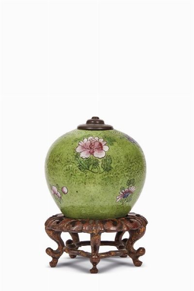 VASO, CINA, DINASTIA QING, SEC. XIX  - Asta Arte orientale | 东方艺术   - Associazione Nazionale - Case d'Asta italiane