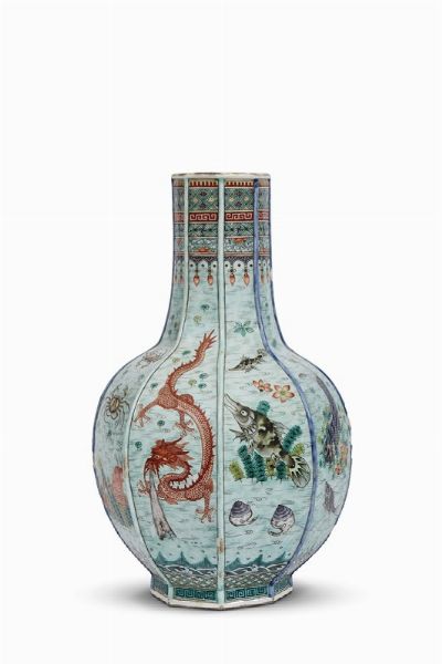 VASO, CINA, DINASTIA QING SEC. XIX  - Asta Arte orientale | 东方艺术   - Associazione Nazionale - Case d'Asta italiane