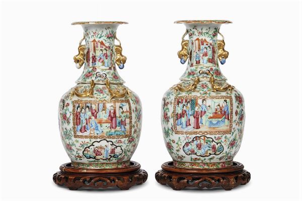 COPPIA DI VASI, CINA, DINASTIA QING SEC. XIX  - Asta Arte orientale | 东方艺术   - Associazione Nazionale - Case d'Asta italiane