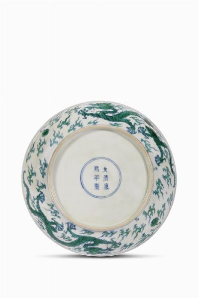 PIATTO, CINA, DINASTIA QING, MARCHIO E DEL PERIODO KANGXI (1662-1722)  - Asta Arte orientale | 东方艺术   - Associazione Nazionale - Case d'Asta italiane