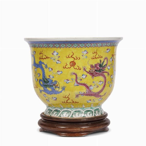 GIARDINIERA, CINA, DINASTIA QING, SEC. XIX  - Asta Arte orientale | 东方艺术   - Associazione Nazionale - Case d'Asta italiane