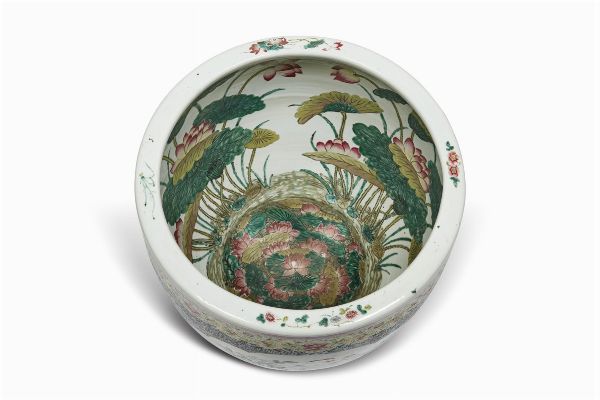 VASCA DA PESCI, CINA, DINASTICA QING, SEC. XIX  - Asta Arte orientale | 东方艺术   - Associazione Nazionale - Case d'Asta italiane