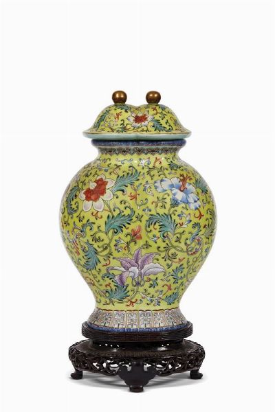 VASO, CINA,   PERIODO REPUBBLICA, 1912-1949  - Asta Arte orientale | 东方艺术   - Associazione Nazionale - Case d'Asta italiane