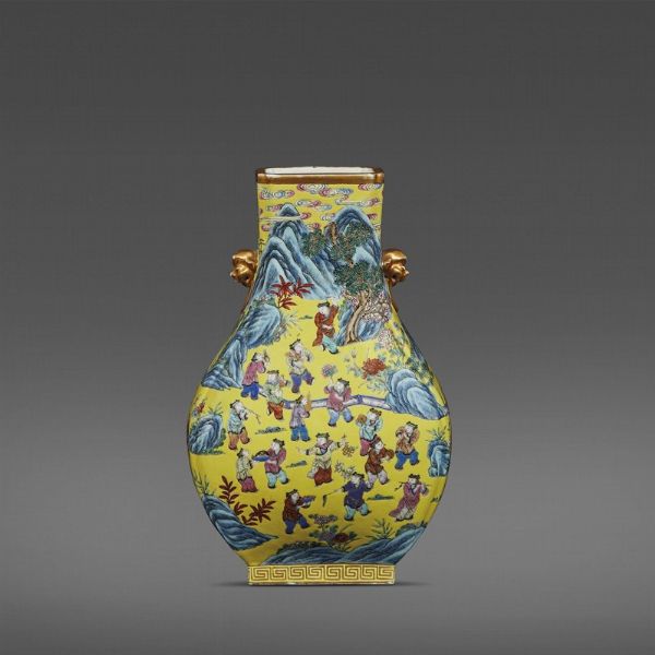 VASO, CINA, DINASTIA QING SEC. XIX PERIODO TONG-ZHI (1862-1875)  - Asta Arte orientale | 东方艺术   - Associazione Nazionale - Case d'Asta italiane