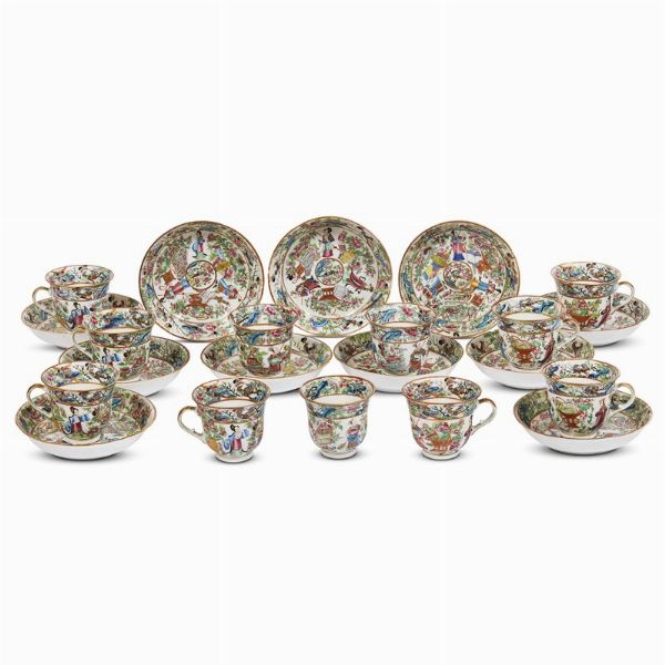 SERVIZIO, CINA, DINASTIA QING, SEC. XIX  - Asta Arte orientale | 东方艺术   - Associazione Nazionale - Case d'Asta italiane