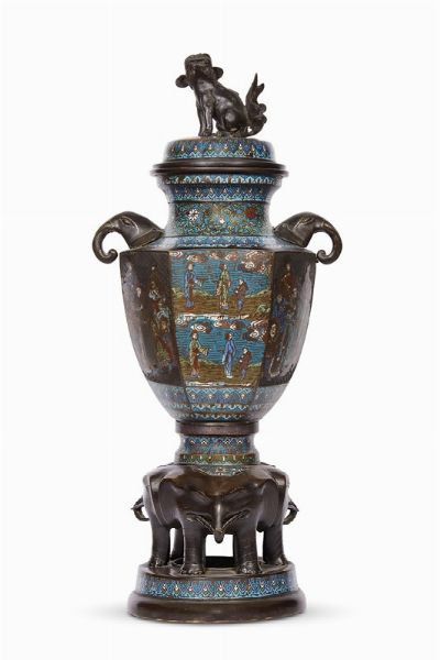 VASO CON COPERCHIO, GIAPPONE, PERIODO MEJI, SEC. XIX-XX  - Asta Arte orientale | 东方艺术   - Associazione Nazionale - Case d'Asta italiane