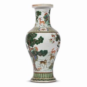 VASO, CINA, DINASTIA QING, SEC. XIX  - Asta Arte orientale | 东方艺术   - Associazione Nazionale - Case d'Asta italiane