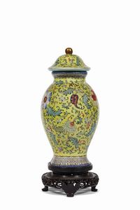 VASO, CINA,   PERIODO REPUBBLICA, 1912-1949  - Asta Arte orientale | 东方艺术   - Associazione Nazionale - Case d'Asta italiane