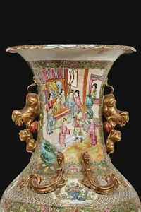 COPPIA DI VASI, CINA,   DINASTIA QING SEC. XIX  - Asta Arte orientale | 东方艺术   - Associazione Nazionale - Case d'Asta italiane