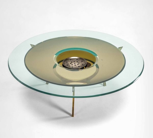 MAX INGRAND : Raro tavolo basso mod.1994 con portafiori centrale  - Asta Fine Design - Associazione Nazionale - Case d'Asta italiane