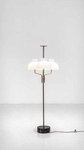 IGNAZIO GARDELLA : Lampada da terra mod. Arenzano  - Asta Fine Design - Associazione Nazionale - Case d'Asta italiane