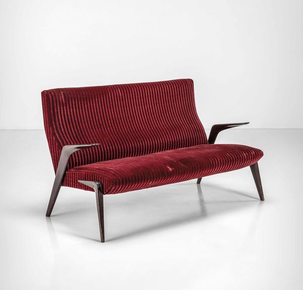 OSVALDO BORSANI : Divano mod. D71  - Asta Fine Design - Associazione Nazionale - Case d'Asta italiane