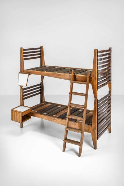 CARLO MOLLINO : Set di due letti impilabili a castello e scaletta  - Asta Fine Design - Associazione Nazionale - Case d'Asta italiane