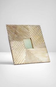 Gabriella Crespi : Rara cornice-scultura porta fot  - Asta Fine Design - Associazione Nazionale - Case d'Asta italiane