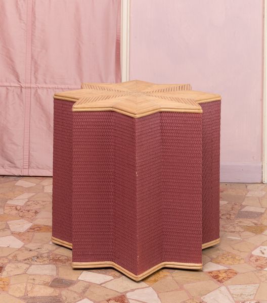 Nicolò Castellini Baldissera : Tavolino in forma di stella  - Asta ECLECTICA, the home of designer Nicol Castellini Baldissera - Associazione Nazionale - Case d'Asta italiane