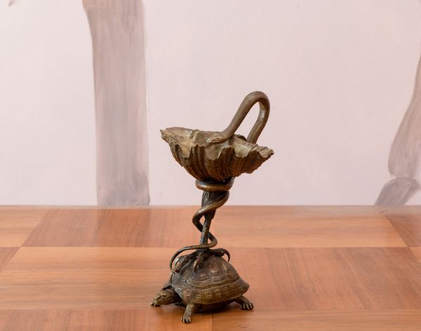 Alzata in bronzo. Fonditore del XIX-XX secolo  - Asta ECLECTICA, the home of designer Nicol Castellini Baldissera - Associazione Nazionale - Case d'Asta italiane