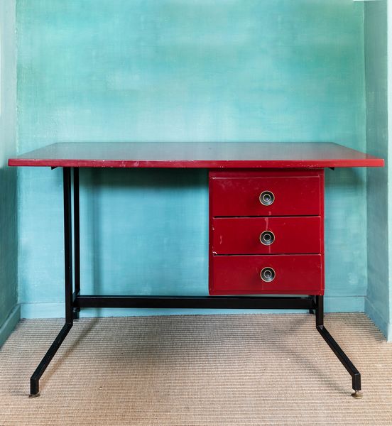 Scrivania con struttura in legno e legno laccato  - Asta ECLECTICA, the home of designer Nicol Castellini Baldissera - Associazione Nazionale - Case d'Asta italiane