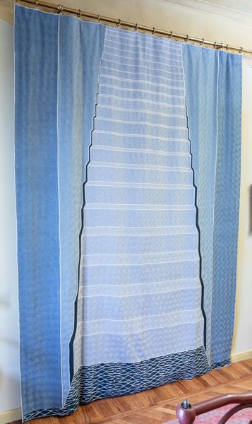 Tessuto Staircase, disegno di Federica Tondato per Fedora design  - Asta ECLECTICA, the home of designer Nicol Castellini Baldissera - Associazione Nazionale - Case d'Asta italiane