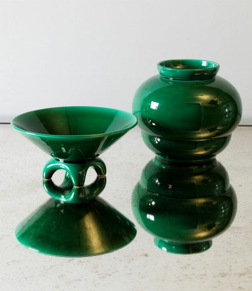 Un vaso e unalzatina<BR>Francia, Manifattura di Svres, seconda met del XX secolo  - Asta ECLECTICA, the home of designer Nicol Castellini Baldissera - Associazione Nazionale - Case d'Asta italiane