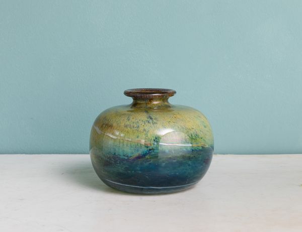 Vaso globulare in vetro policromo. XX secolo  - Asta ECLECTICA, the home of designer Nicol Castellini Baldissera - Associazione Nazionale - Case d'Asta italiane