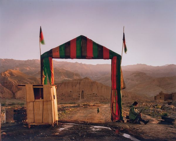 Simon Norfolk : King Manilla�s Victory Arch at Payhane, 2009  - Asta ECLECTICA, the home of designer Nicol� Castellini Baldissera - Associazione Nazionale - Case d'Asta italiane