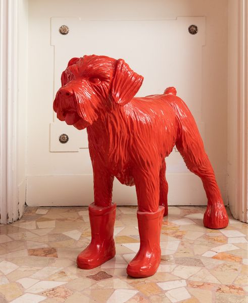 WILLIAM SWEETLOVE : Cloned dog with boots  - Asta ECLECTICA, the home of designer Nicol Castellini Baldissera - Associazione Nazionale - Case d'Asta italiane
