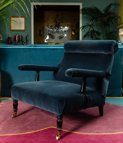 Coppia di poltrone in legno ebanizzato. Inizio XX secolo  - Asta ECLECTICA, the home of designer Nicol Castellini Baldissera - Associazione Nazionale - Case d'Asta italiane