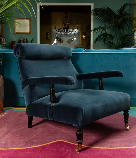 Coppia di poltrone in legno ebanizzato. Inizio XX secolo  - Asta ECLECTICA, the home of designer Nicol Castellini Baldissera - Associazione Nazionale - Case d'Asta italiane