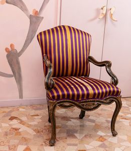 Poltrona in legno intagliato. Veneto, XVIII secolo  - Asta ECLECTICA, the home of designer Nicol Castellini Baldissera - Associazione Nazionale - Case d'Asta italiane