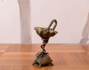 Alzata in bronzo. Fonditore del XIX-XX secolo  - Asta ECLECTICA, the home of designer Nicol Castellini Baldissera - Associazione Nazionale - Case d'Asta italiane