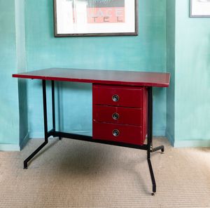 Scrivania con struttura in legno e legno laccato  - Asta ECLECTICA, the home of designer Nicol Castellini Baldissera - Associazione Nazionale - Case d'Asta italiane