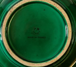 Un vaso e unalzatina<BR>Francia, Manifattura di Svres, seconda met del XX secolo  - Asta ECLECTICA, the home of designer Nicol Castellini Baldissera - Associazione Nazionale - Case d'Asta italiane