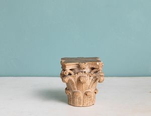 Modello di capitello corinzio in pietra. XX secolo<BR>  - Asta ECLECTICA, the home of designer Nicol Castellini Baldissera - Associazione Nazionale - Case d'Asta italiane