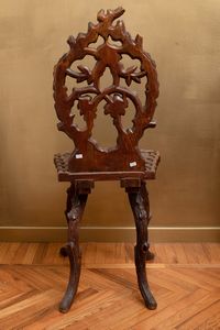 Coppia di sedie in legno intagliato. Germania, fine XIX secolo  - Asta ECLECTICA, the home of designer Nicol Castellini Baldissera - Associazione Nazionale - Case d'Asta italiane