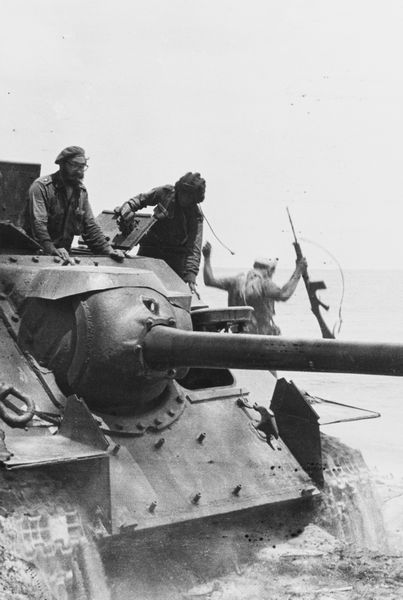 ,Raùl Corrales : Playa Giron  - Asta Fotografia: Under 1K - Associazione Nazionale - Case d'Asta italiane