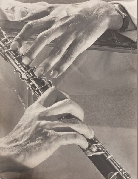 ,Helmar Lerski : Hands of Musican  - Asta Fotografia: Under 1K - Associazione Nazionale - Case d'Asta italiane