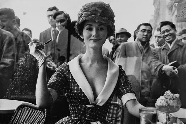 ,Frank Horvat : Maison Nina Ricci  - Asta Fotografia: Under 1K - Associazione Nazionale - Case d'Asta italiane