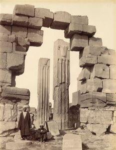 ,Antonio Beato - Karnak, Porte et Colonnes Lotus