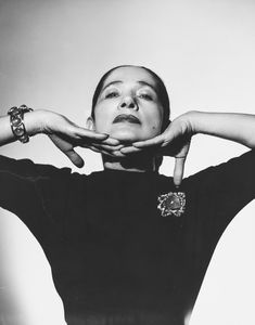 ,Philippe Halsman - Mrs Bernard Rubinstein