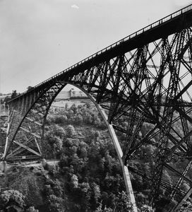 ,Jean Ribiére - Le Viaduc de Garabit