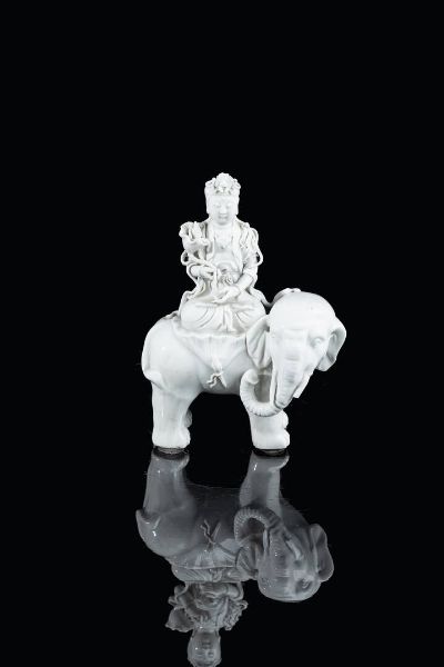 GUANYIN : Blanc de Chine rappresentante Guanyin su elefante  Cina  dinstia Qing  XIX secolo. h cm 22x15 5  - Asta Arte Orientale - Associazione Nazionale - Case d'Asta italiane