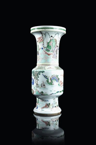 VASO : Vaso in porcellana Famiglia Verde con scena di vita quotidiana  Cina  dinastia Qing  XX secolo. h cm 48x20  - Asta Arte Orientale - Associazione Nazionale - Case d'Asta italiane