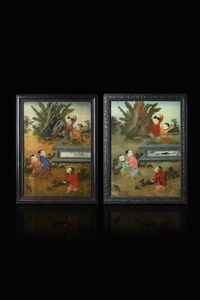COPPIA DI DIPINTI SU VETRO - Coppia di dipinti su vetro raffigurante bambini che giocano  Cina  dinastia Qing  XIX secolo. h cm 59 5x43 5