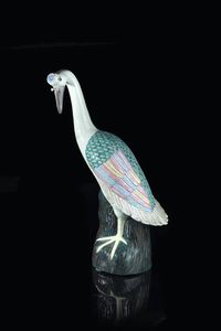 CRANE IN PORCELLANA - Crame in porcellana policroma  Cina  Compagnia delle Indie orientali  fine XIX secolo. h cm 48x31