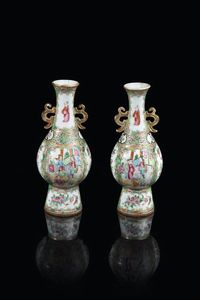 COPPIA DI VASI - Coppia di vasi Famiglia Rosa  Cina  dinastia Qing  XX secolo. h cm 26x11