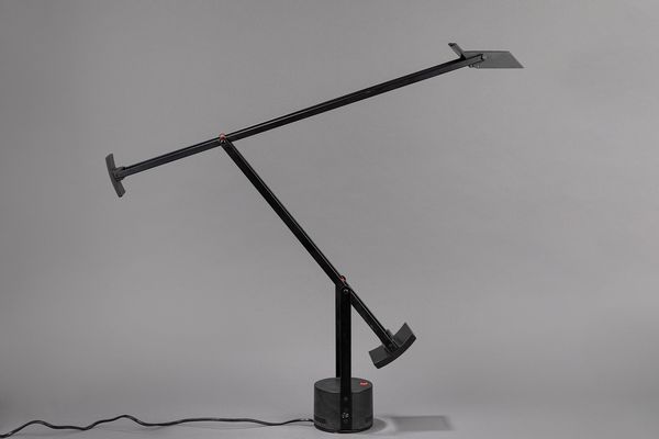 ,Richard  Sapper : Tizio  - Asta Design e Arti Decorative - Associazione Nazionale - Case d'Asta italiane