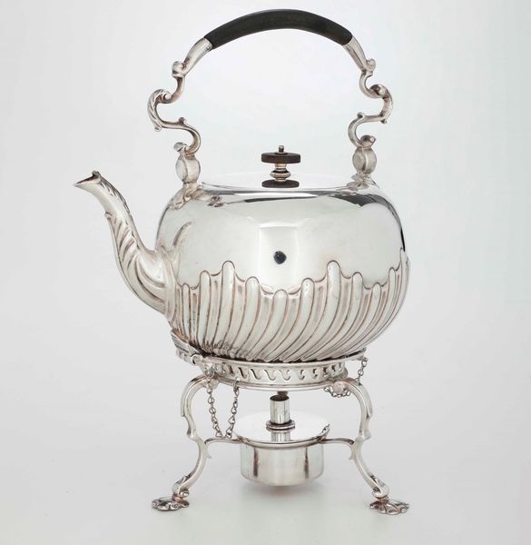Samovar in metallo argentato, XX secolo  - Asta Antiquariato Giugno - Associazione Nazionale - Case d'Asta italiane